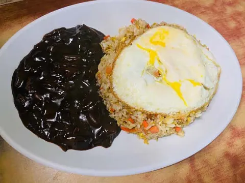 용천홍 대표 이미지